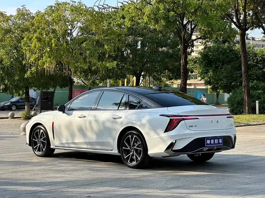 Hongqi H6 — фото 9