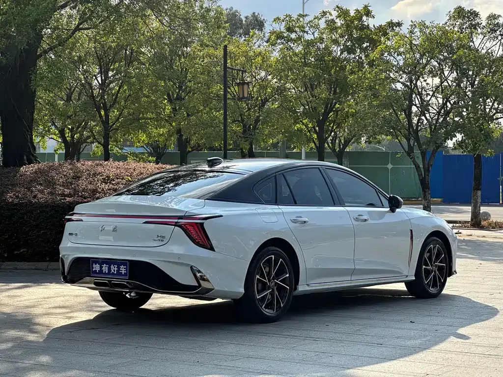Hongqi H6 — фото 3