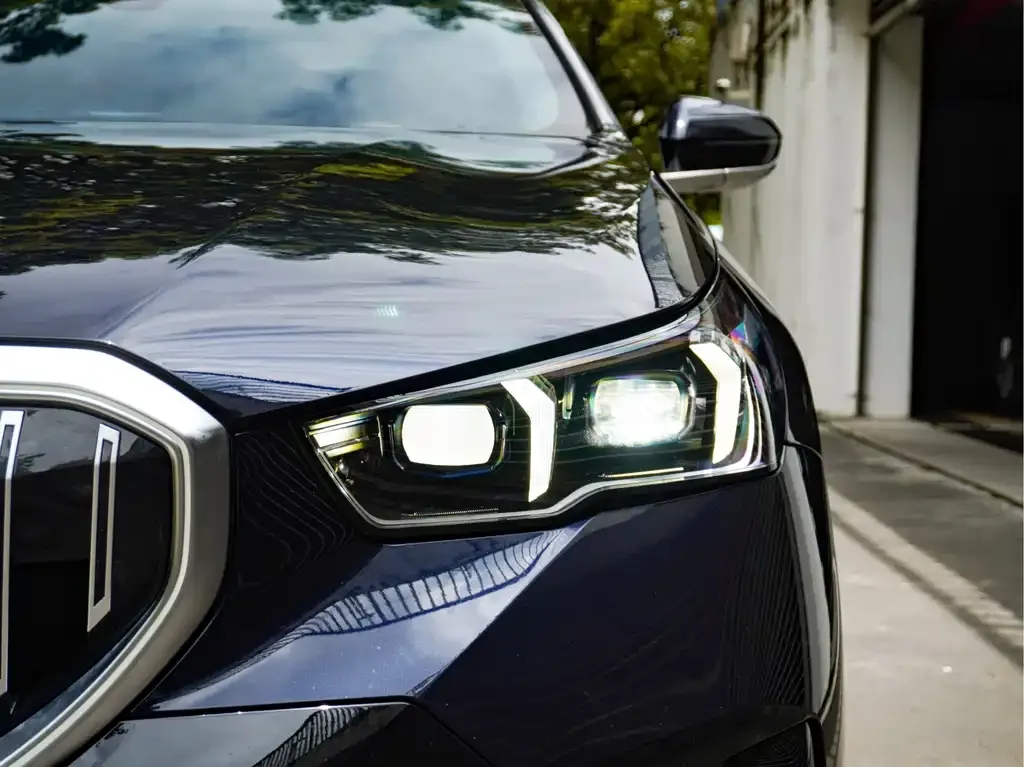 BMW 5 Series — фото 4