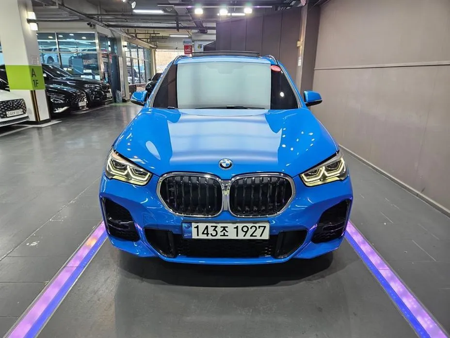 BMW X1 — фото 1