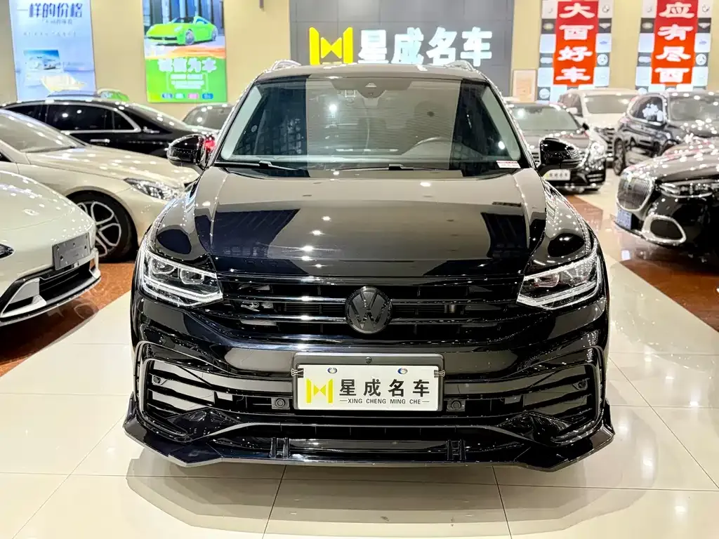 Volkswagen Tiguan L — фото 4