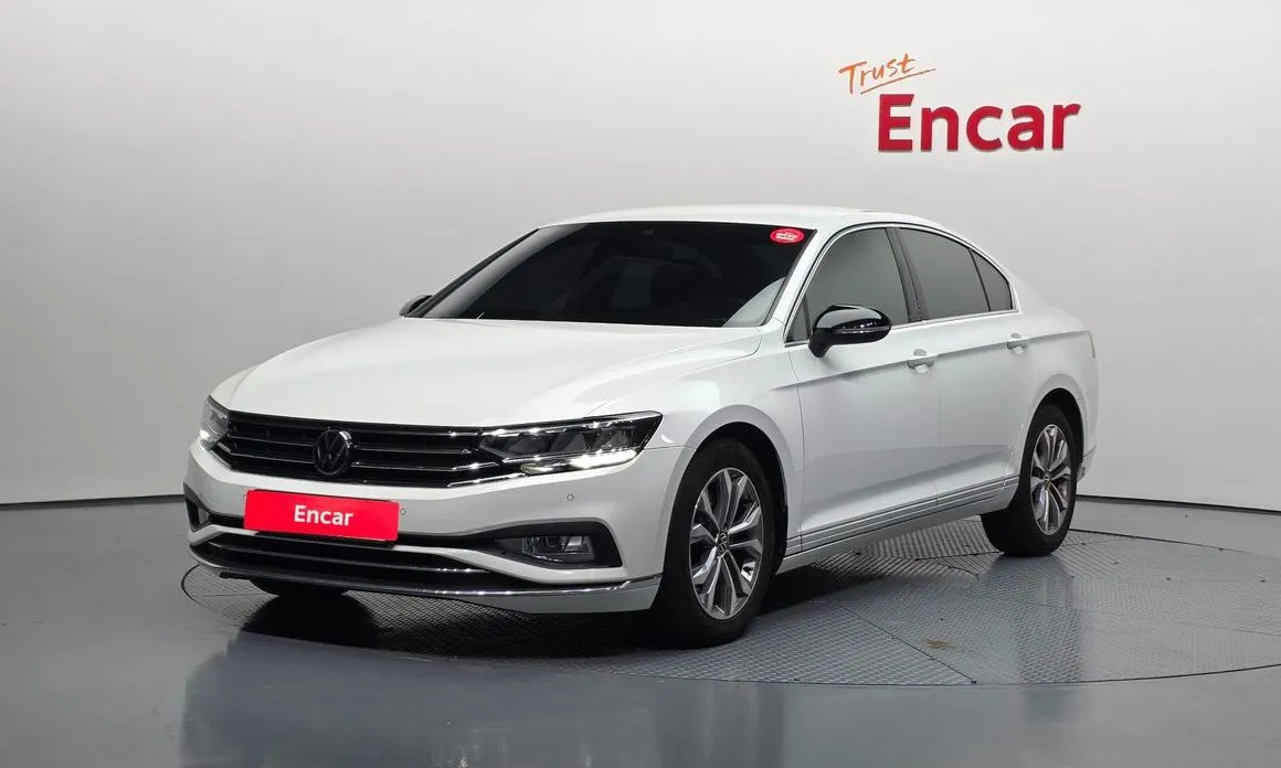 Volkswagen Passat — фото 1
