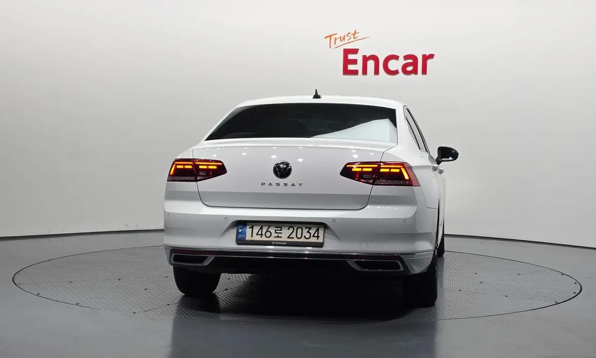 Volkswagen Passat — фото 6