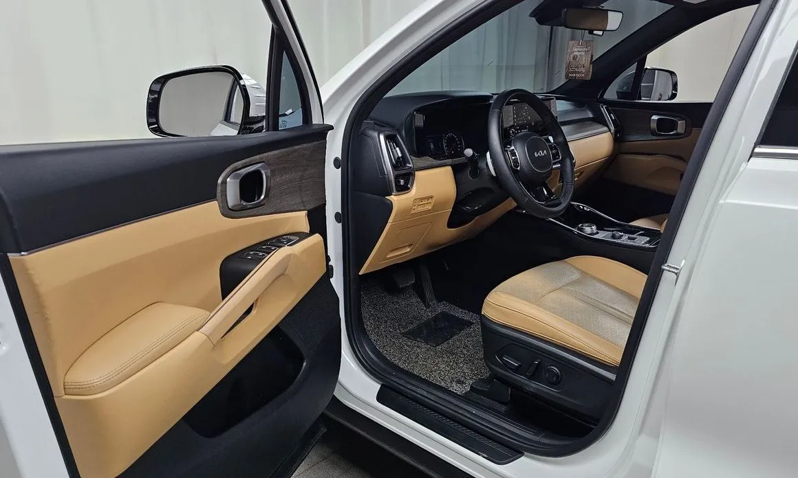Kia Sorento — фото 9