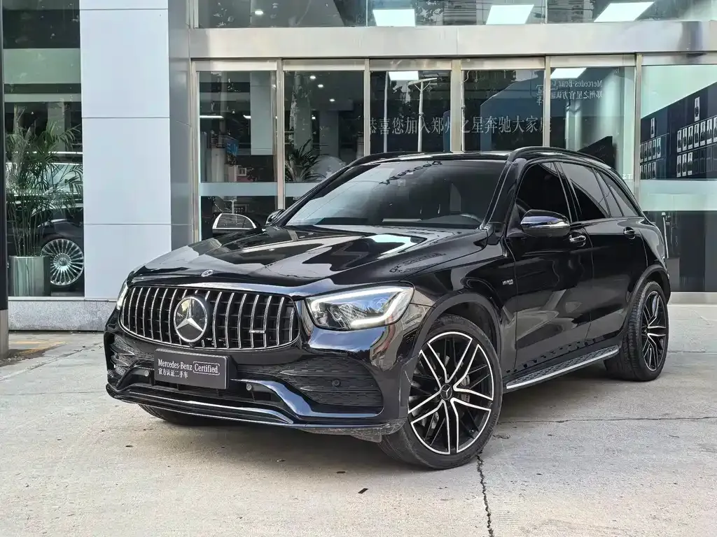 Mercedes-Benz GLC AMG — фото 1