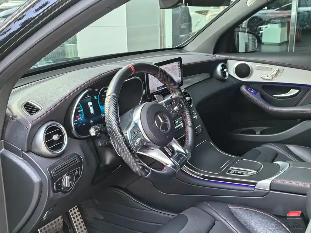 Mercedes-Benz GLC AMG — фото 8