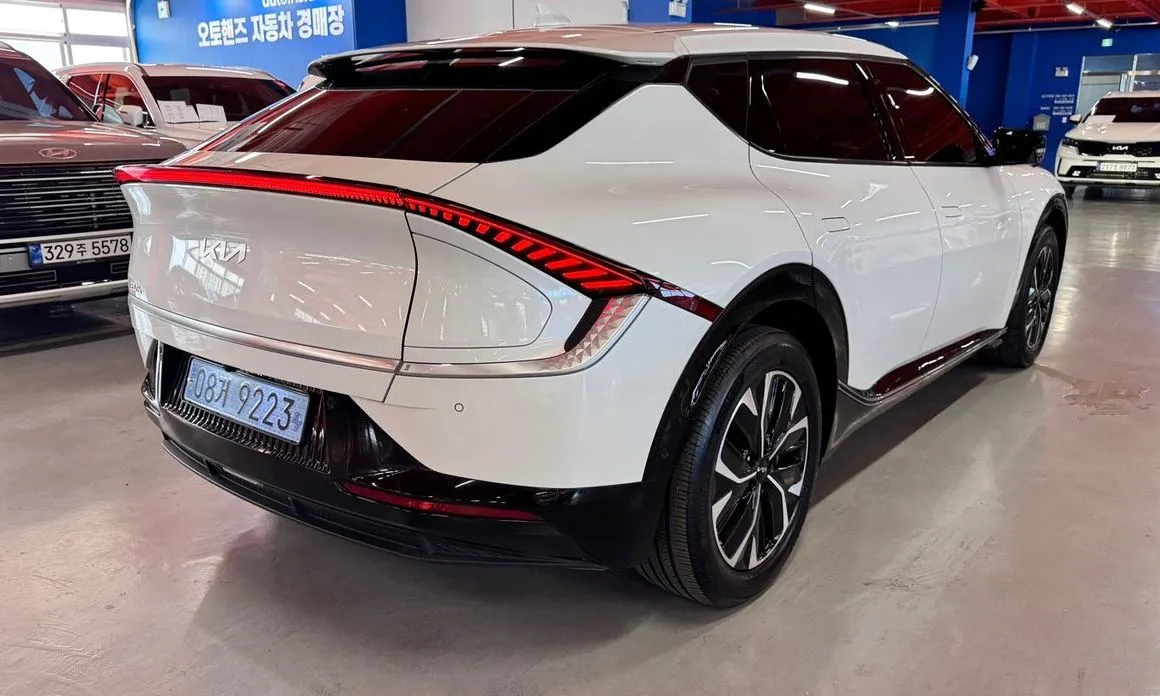 Kia EV6 — фото 10