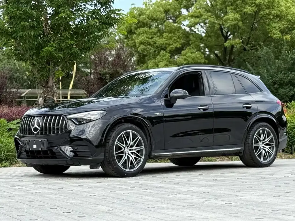 Mercedes-Benz GLC AMG — фото 1