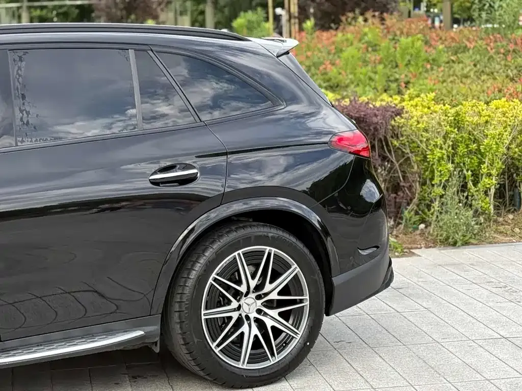 Mercedes-Benz GLC AMG — фото 6