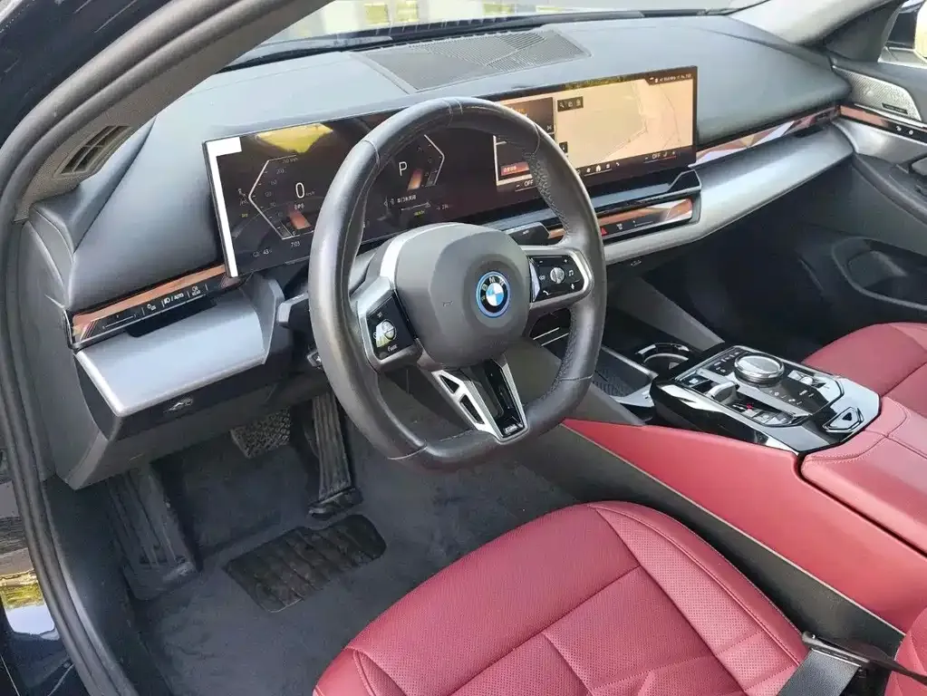 BMW i5 — фото 5
