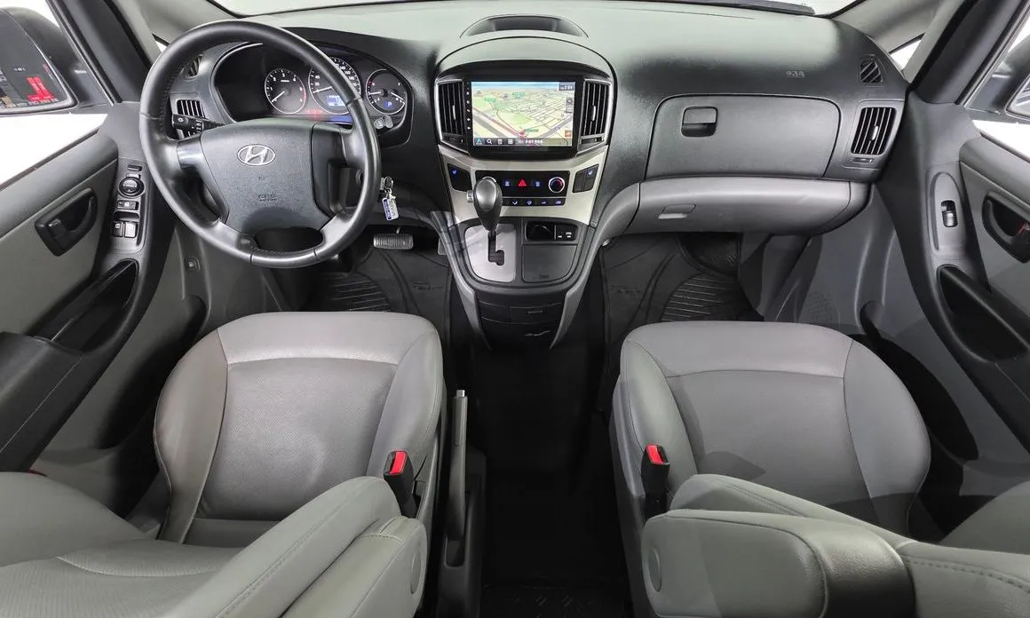 Hyundai Starex — фото 10