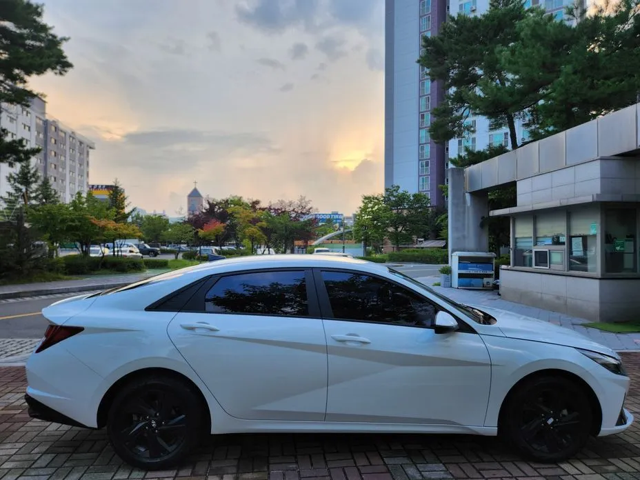 Hyundai AVANTE — фото 5