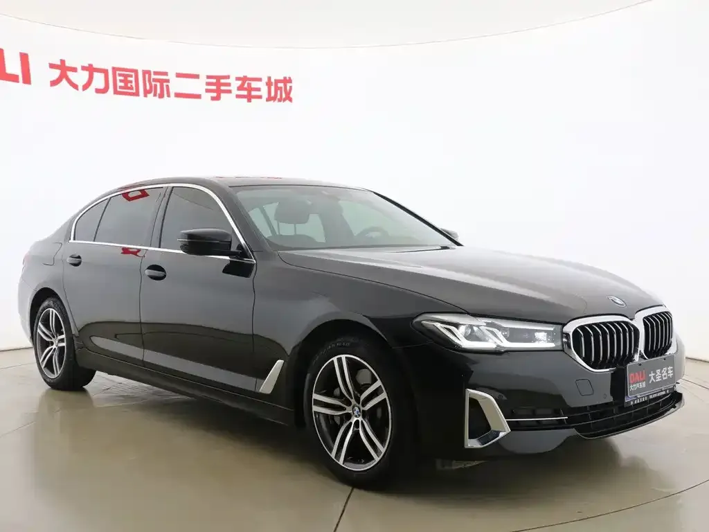 BMW 5 Series — фото 2