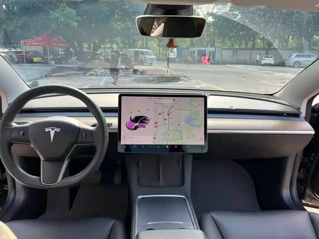 Tesla Model 3 — фото 2