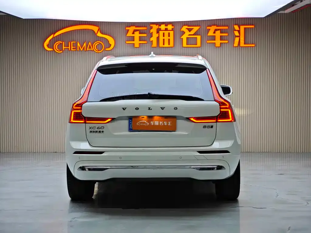 Volvo XC60 — фото 3