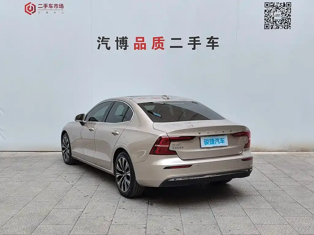 Volvo S60 — фото 4