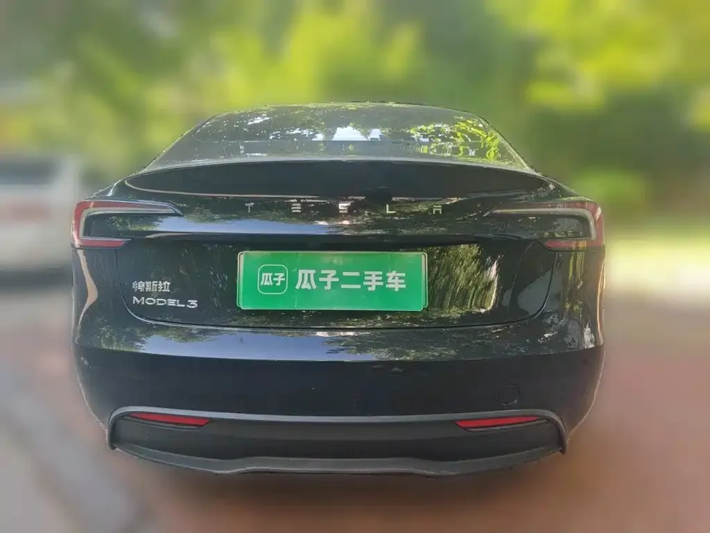 Tesla Model 3 — фото 3