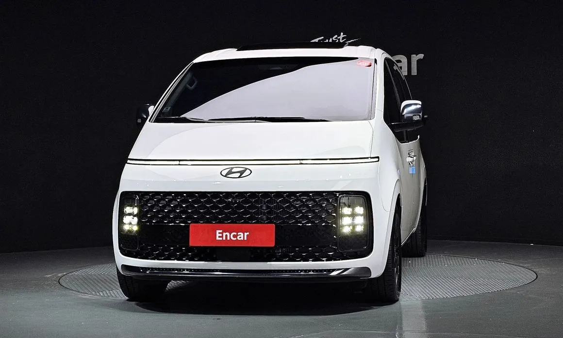 Hyundai Staria — фото 3