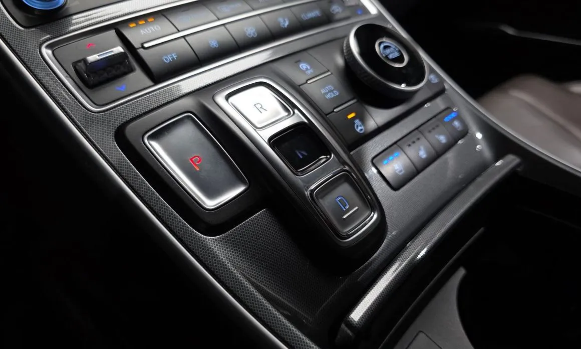 Hyundai Santafe — фото 4