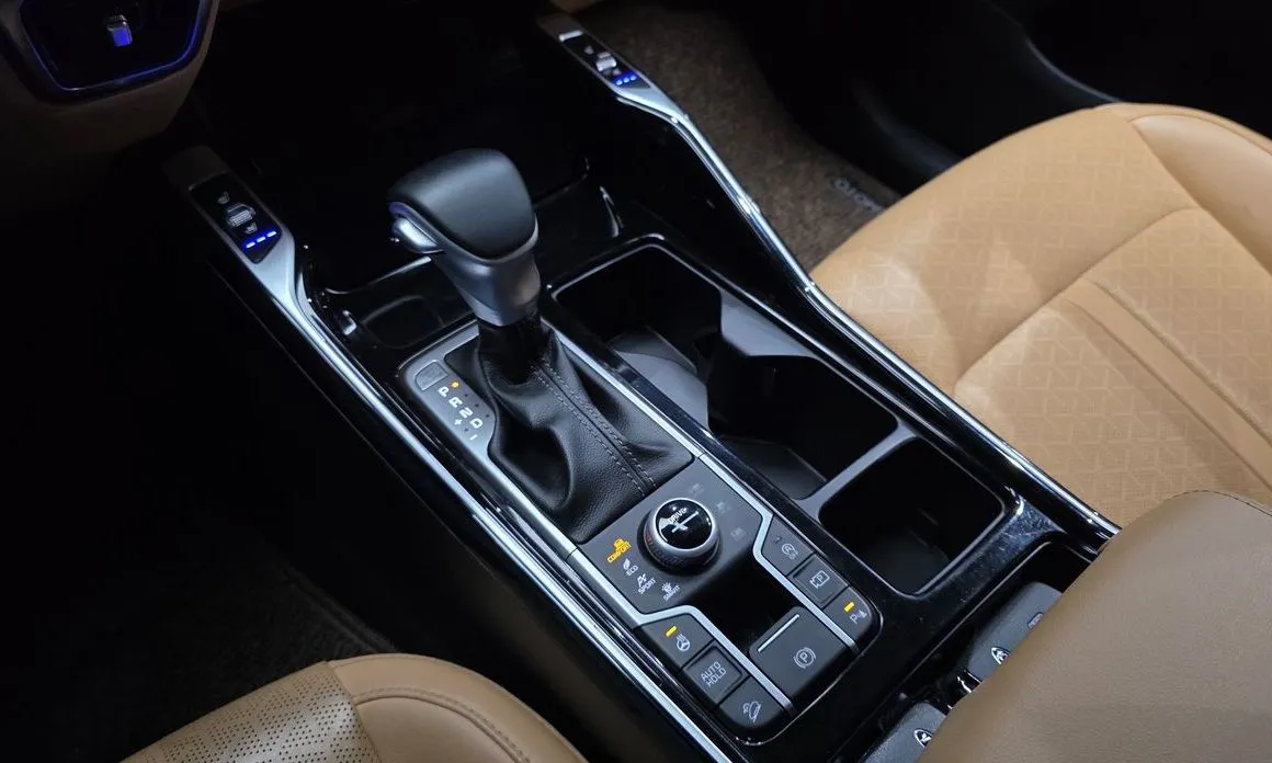 Kia Sorento — фото 10