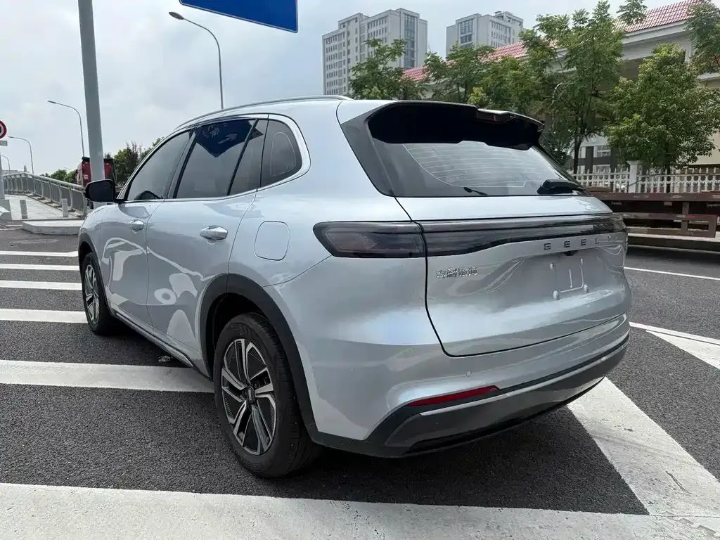 Geely Galaxy Xingjian 7 — фото 10