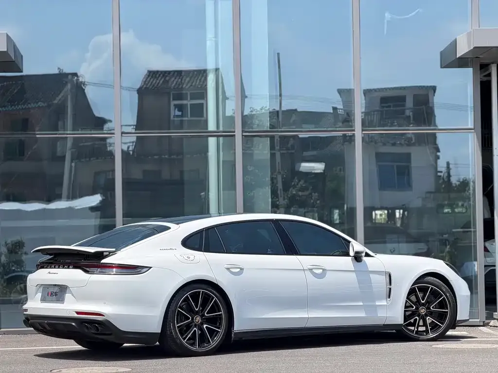 Porsche Panamera — фото 6