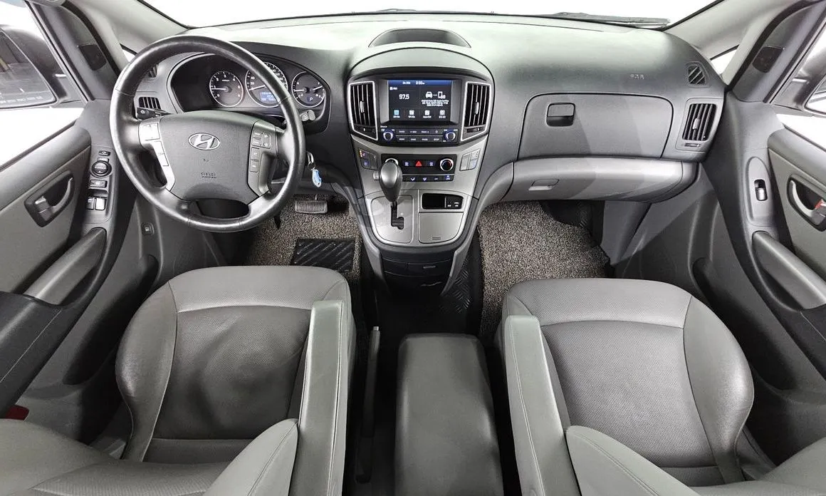 Hyundai Starex — фото 6