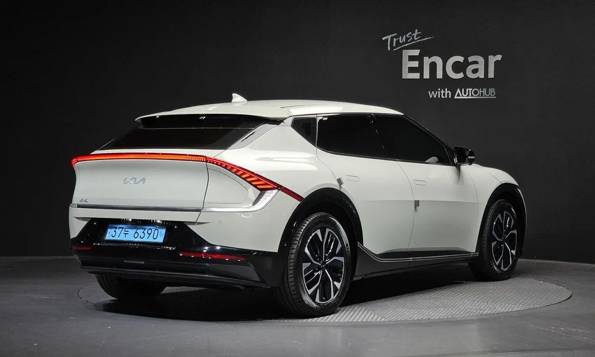 Kia EV6 — фото 6