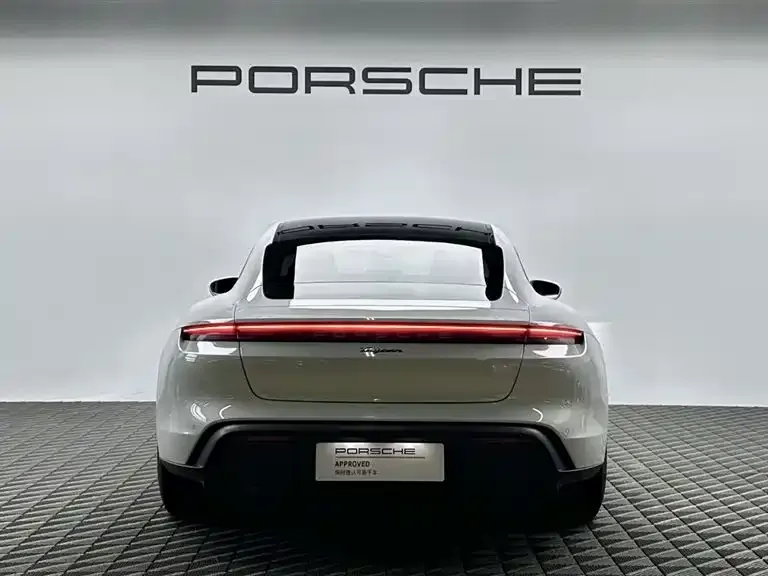 Porsche Taycan — фото 3