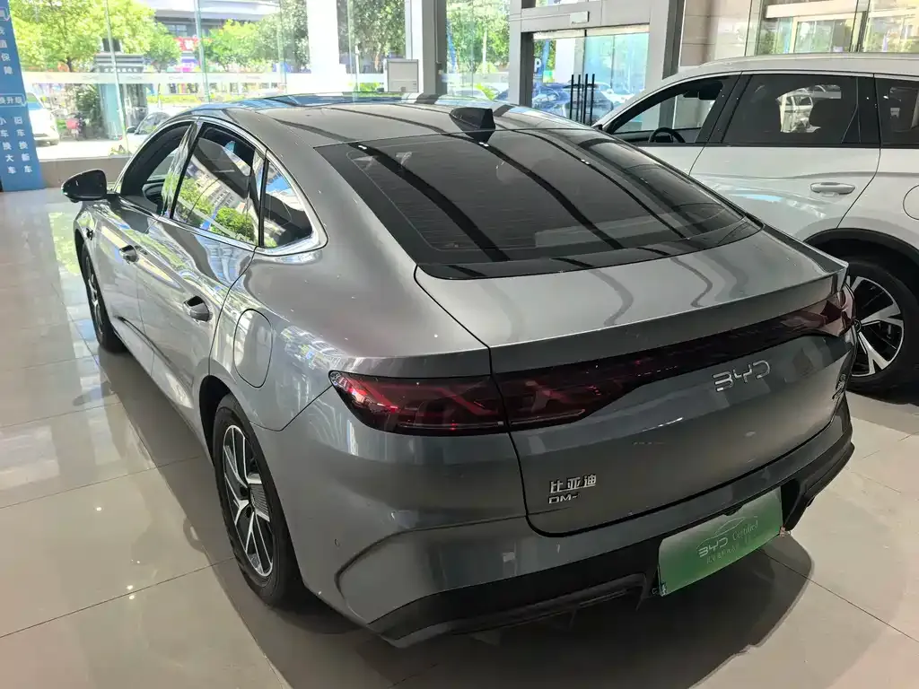 BYD Qin L — фото 5