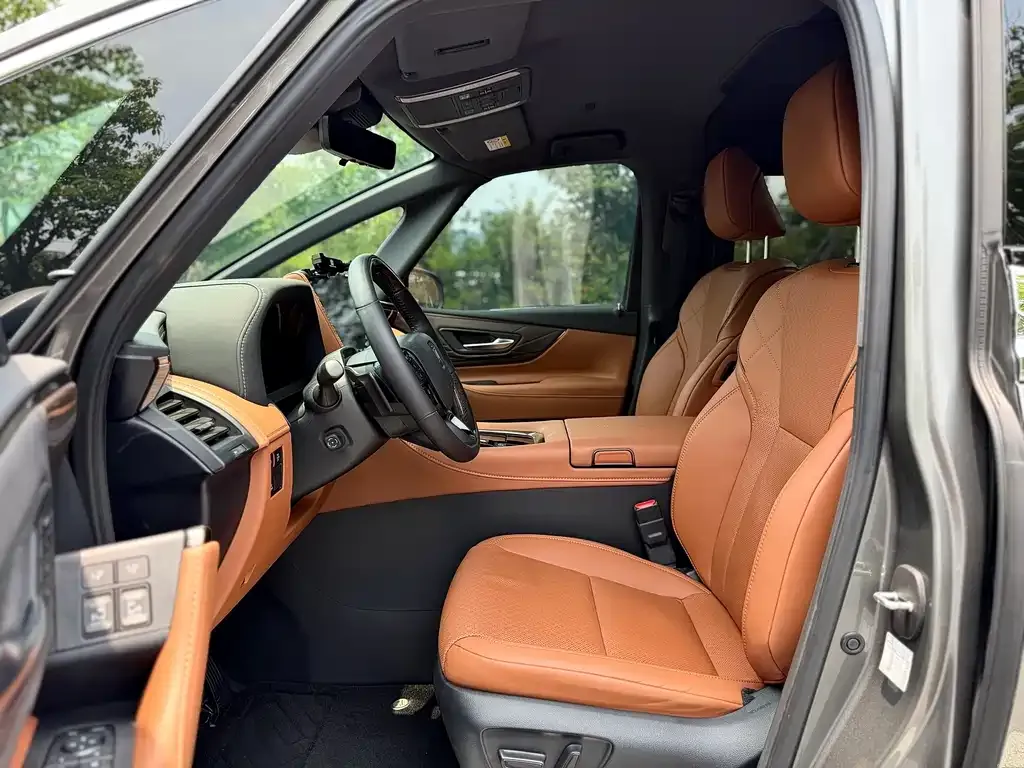 Toyota Vellfire — фото 4