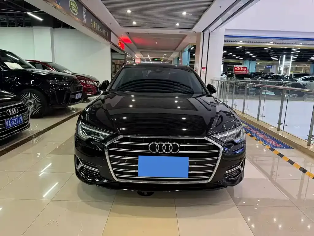 Audi A6L — фото 10