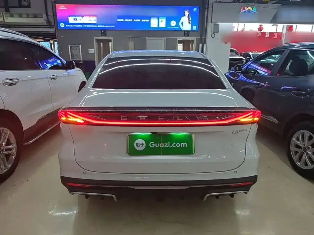 Geely Galaxy L6 — фото 7