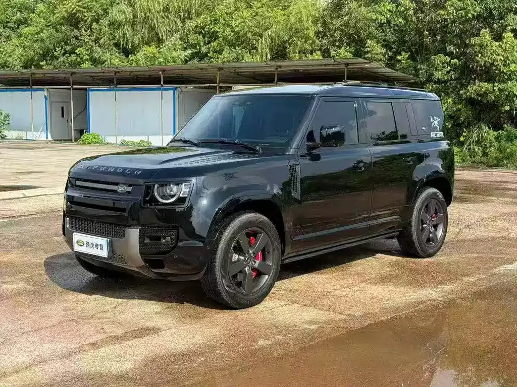 Land Rover Defender — фото 1