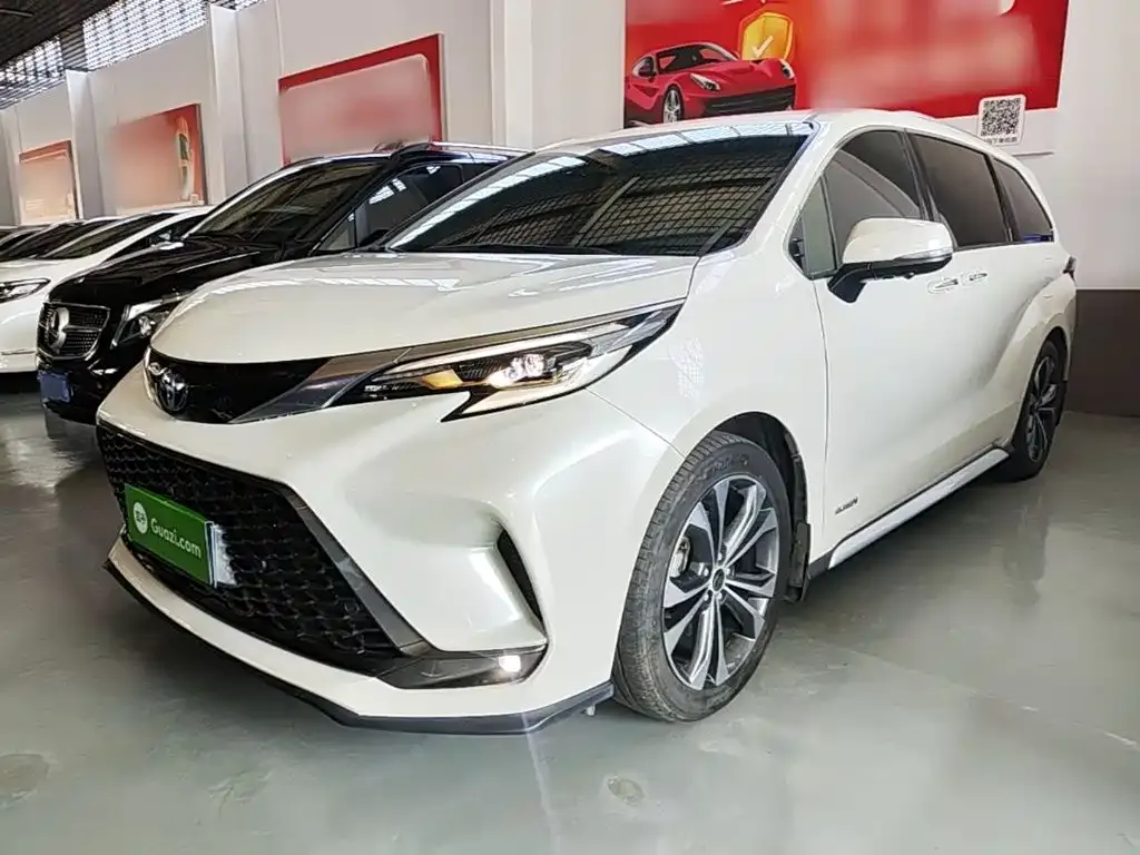 Toyota Granvia — фото 2