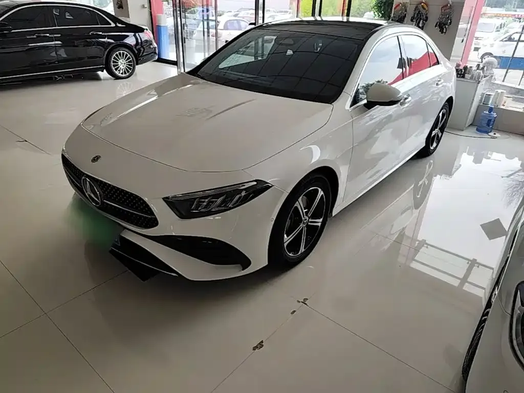 Mercedes-Benz A-Class — фото 10