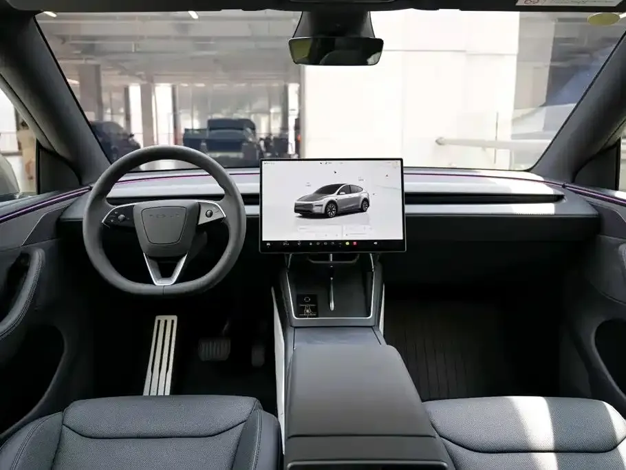 Tesla Model Y L — фото 7