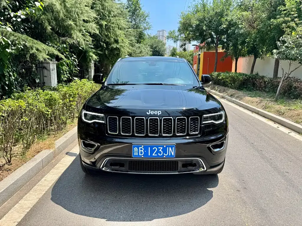 Jeep Grand Cherokee (Import) — фото 3