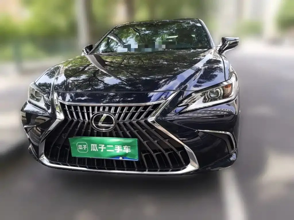 Lexus ES — фото 4