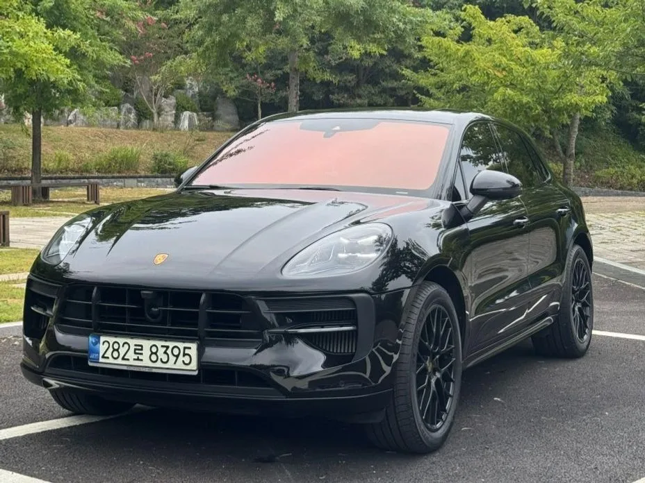 Porsche Macan — фото 1