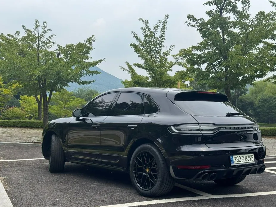 Porsche Macan — фото 10