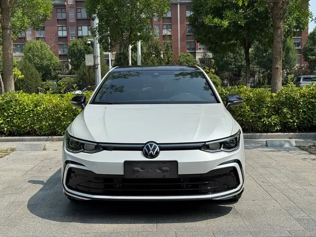 Volkswagen Golf — фото 6