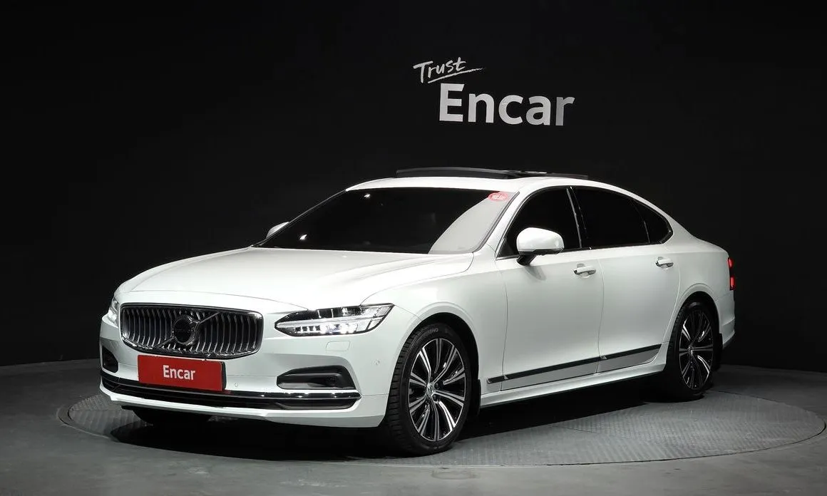 Volvo S90 — фото 1