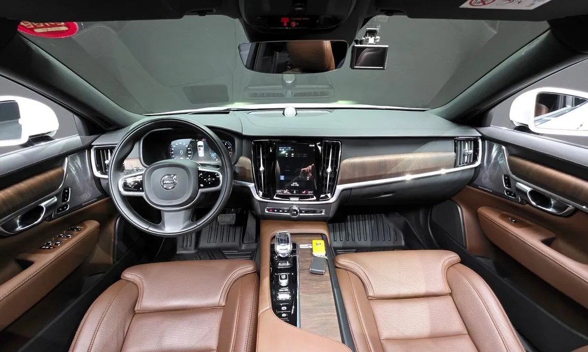 Volvo S90 — фото 7