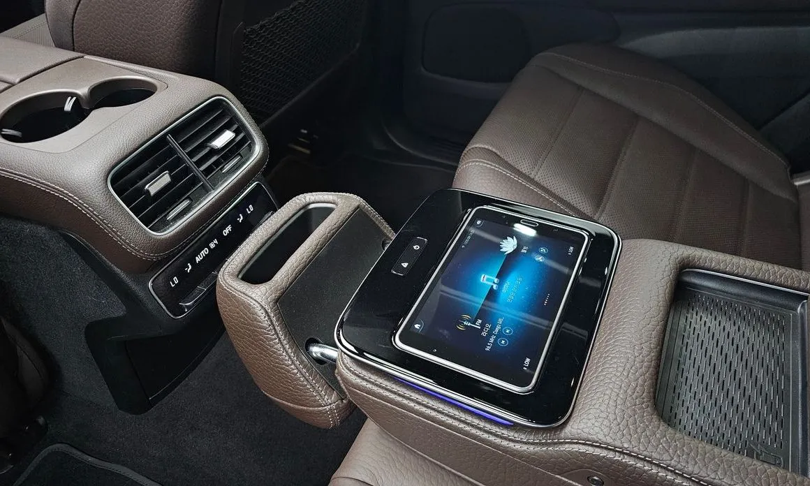 Mercedes-Benz GLS-Class — фото 10