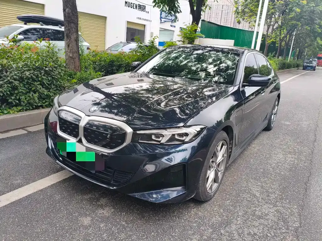 BMW i3 — фото 1