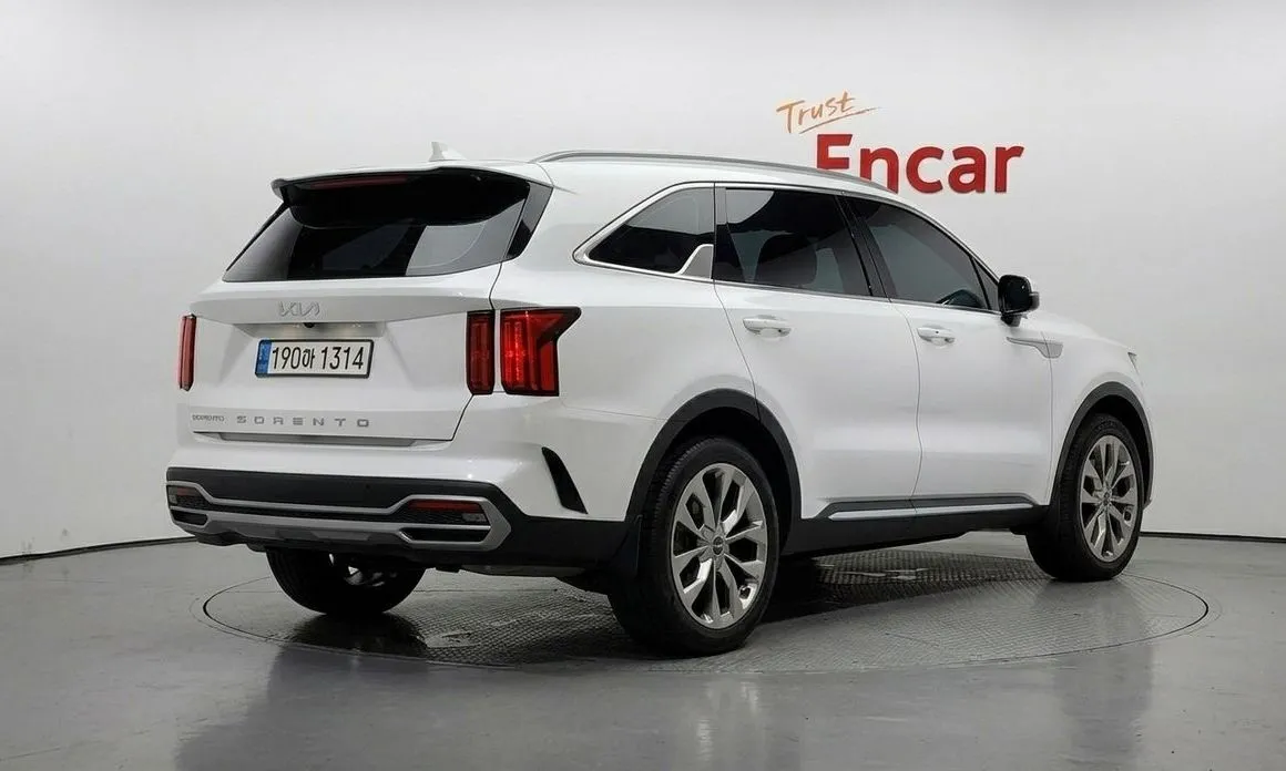 Kia Sorento — фото 3