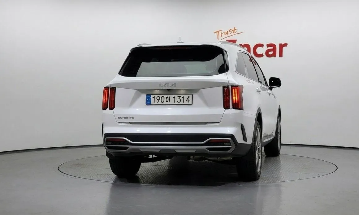 Kia Sorento — фото 4