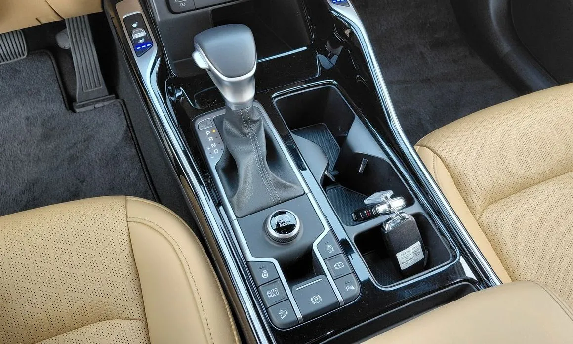 Kia Sorento — фото 10