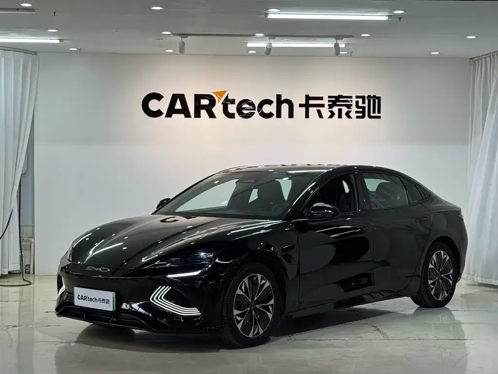 BYD Seal — фото 1